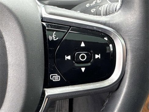 Used 2024 Volvo XC90 B6 Plus w/ Protection Package Premier image 25