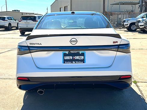 New 2026 Nissan Sentra SR w/ Floor Mat Package image 7