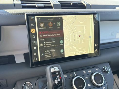 Used 2025 Land Rover Defender 110 S image 26