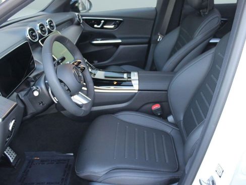 Used 2026 Mercedes-Benz GLC 300 4MATIC image 5