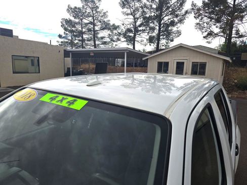 Used 2018 Nissan Frontier PRO-4X AWD/4WD image 12