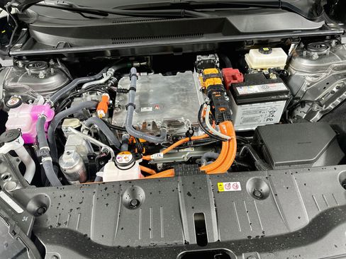 Used 2026 Toyota bZ AWD/4WD image 33