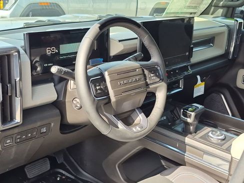 Used 2026 GMC Hummer EV SUV AWD/4WD image 2