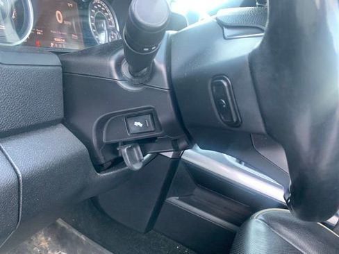 Used 2016 RAM 1500 Limited image 17