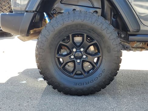 Used 2020 Jeep Wrangler Unlimited Sport image 5