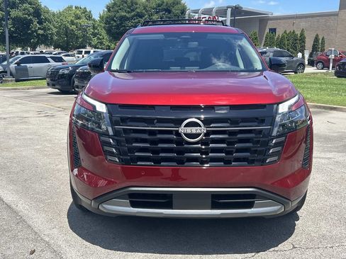 New 2026 Nissan Pathfinder SL w/ SL Premium Package (P04) AWD/4WD image 2