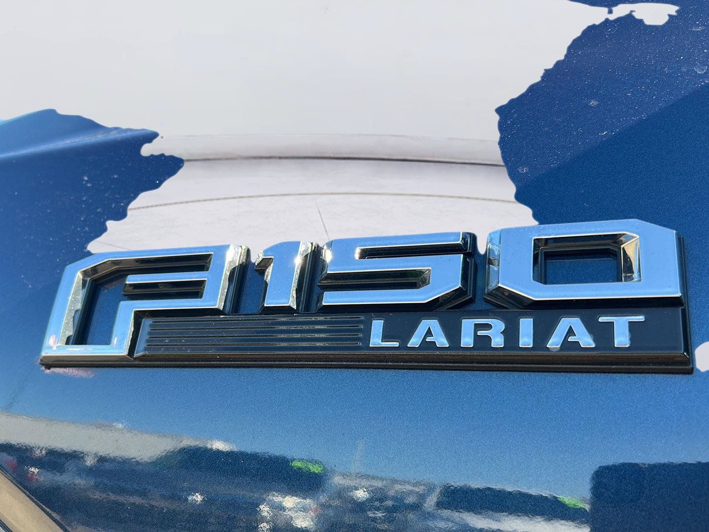 Used 2017 Ford F150 Lariat w/ Equipment Group 502A Luxury AWD/4WD image 32
