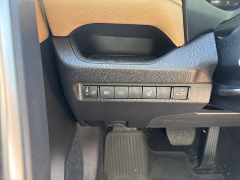Used 2025 Toyota RAV4 XLE Premium w/ Weather Package image 9