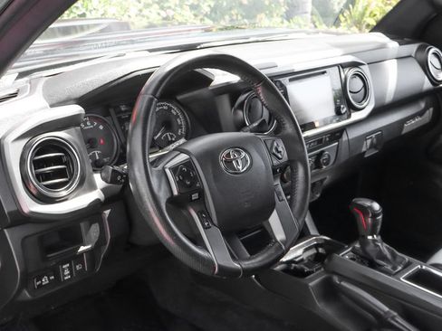 Used 2019 Toyota Tacoma TRD Pro AWD/4WD image 23