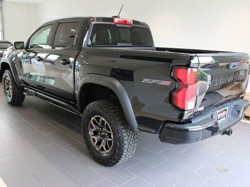 Used 2024 Chevrolet Colorado ZR2 w/ ZR2 Convenience Package III image 34