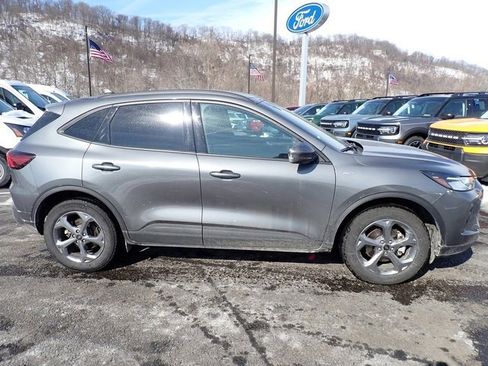 Certified 2025 Ford Escape ST-Line Select image 6