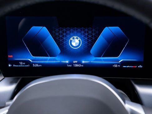 Certified 2025 BMW X2 xDrive28i w/ Premium Package image 23