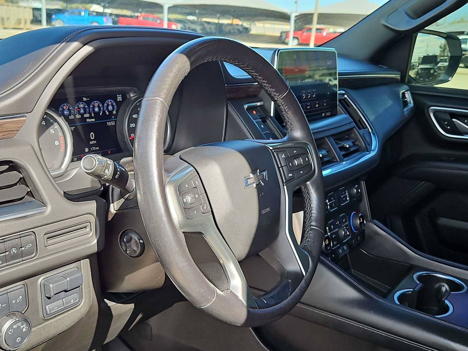 Used 2021 Chevrolet Tahoe Z71 w/ Z71 Off-Road Package AWD/4WD image 10