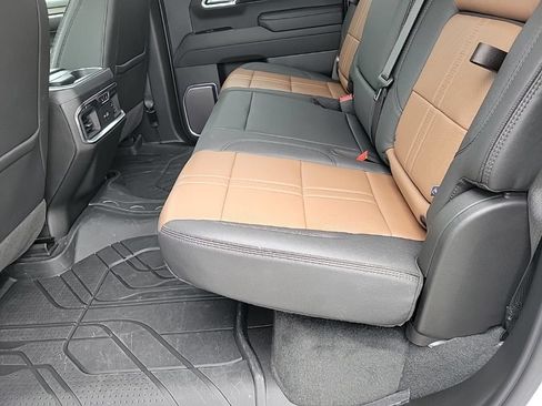 Used 2026 Chevrolet Silverado 1500 High Country w/ High Country Premium Package AWD/4WD image 8