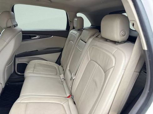 Used 2019 Lincoln Nautilus Reserve AWD/4WD image 30