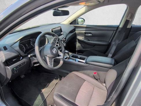Used 2024 Nissan Sentra SV FWD image 10
