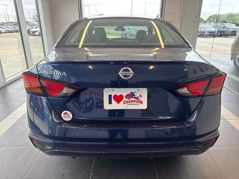 Used 2022 Nissan Altima 2.5 S image 4
