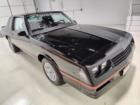 Used 1987 Chevrolet Monte Carlo SS image 2