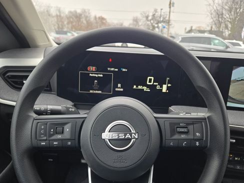 Used 2026 Nissan Kicks SV w/ SV Premium Package AWD/4WD image 29