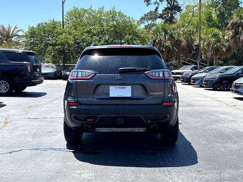 Used 2022 Jeep Cherokee Trailhawk w/ Sun, Sound & Nav Group AWD/4WD image 25