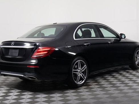 Used 2019 Mercedes-Benz E 300 image 4