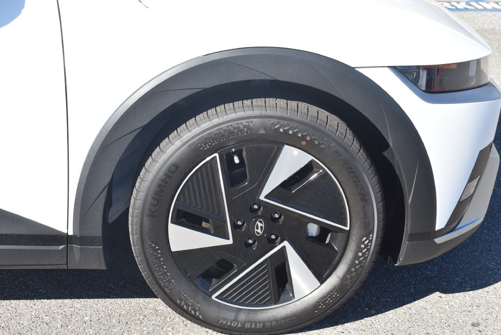 New 2027 Hyundai Ioniq 5 SEL RWD image 11