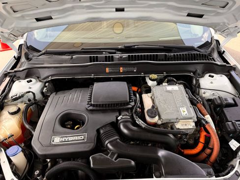 Used 2018 Ford Fusion SE w/ Equipment Group 602A FWD image 37