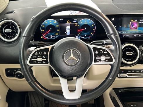 Used 2021 Mercedes-Benz GLB 250 image 15