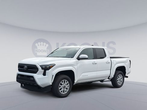 New 2026 Toyota Tacoma SR5 RWD image 1