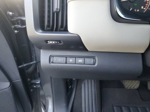 Certified 2023 Nissan Pathfinder SL FWD image 20
