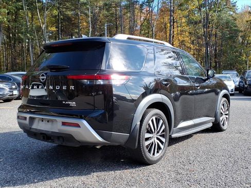 Used 2023 Nissan Pathfinder Platinum w/ Cargo Package image 4
