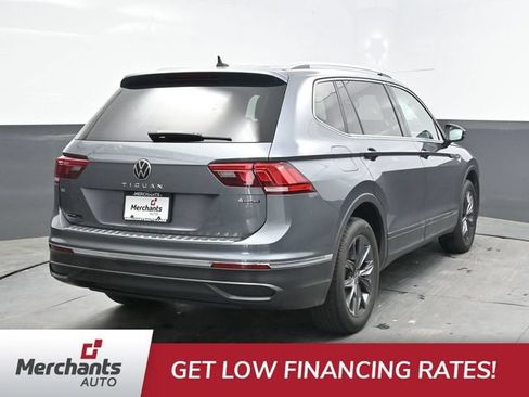 Used 2023 Volkswagen Tiguan SE AWD/4WD image 7