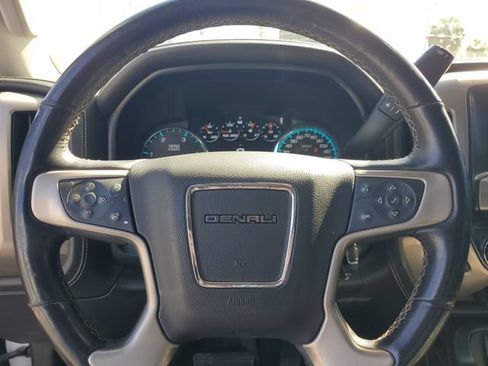 Used 2019 GMC Sierra 2500 Denali w/ Duramax Plus Package AWD/4WD image 10
