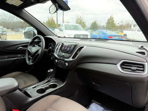 Used 2018 Chevrolet Equinox LT w/ Sun & Infotainment Package AWD/4WD image 28