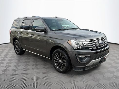Used 2020 Ford Expedition Limited image 4