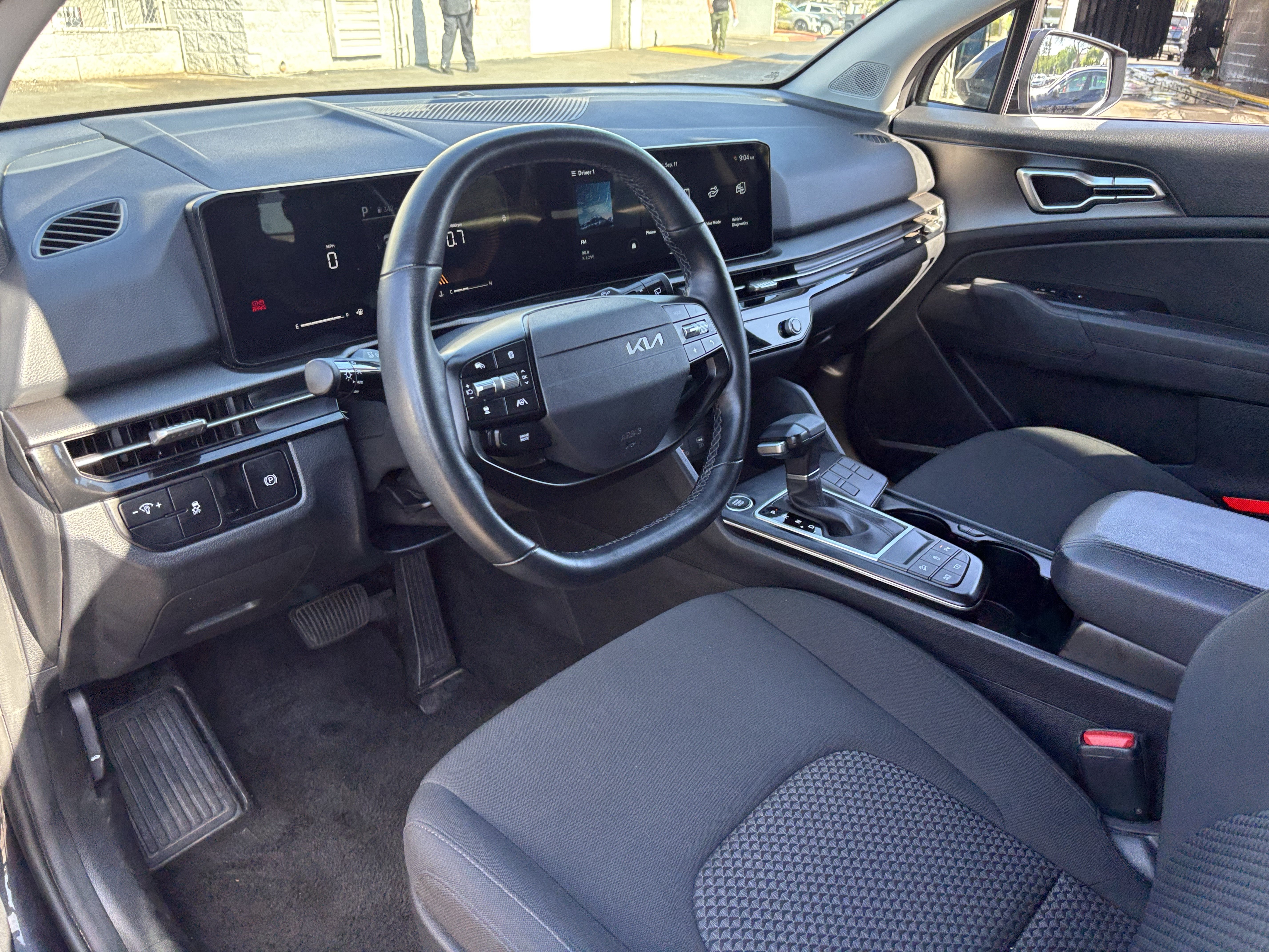 Certified 2026 Kia Sportage LX FWD image 16
