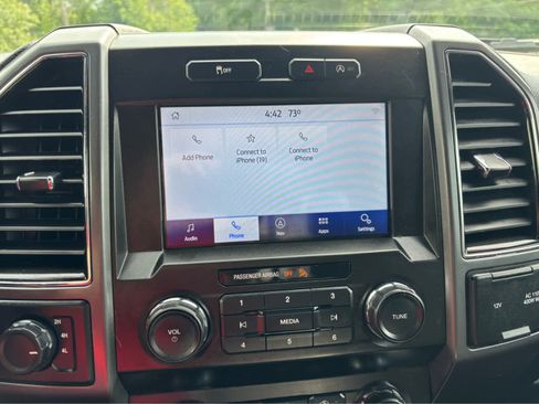 Used 2020 Ford F150 XLT w/ Equipment Group 302A Luxury AWD/4WD image 23