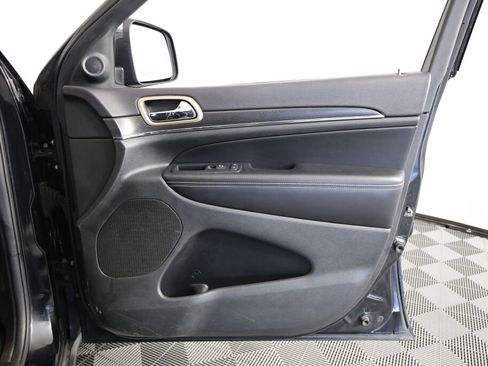 Used 2015 Jeep Grand Cherokee Limited image 25