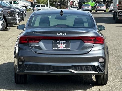 Used 2024 Kia Forte LXS image 5