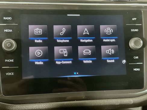 Used 2024 Volkswagen Tiguan SE AWD/4WD image 19
