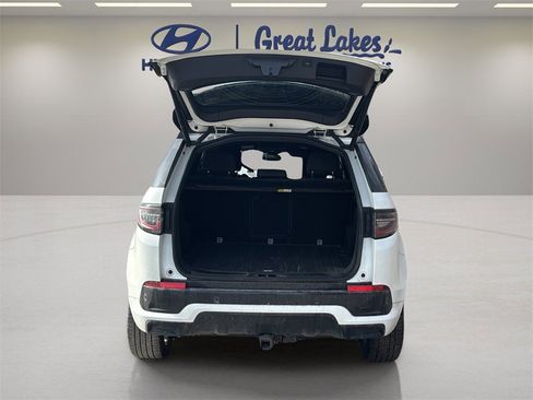 Used 2020 Land Rover Discovery Sport S R-Dynamic image 9