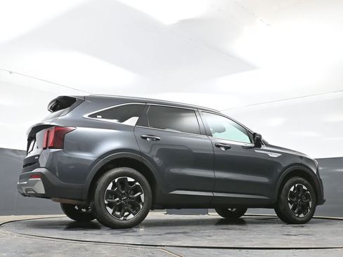 Used 2024 Kia Sorento S AWD/4WD image 47