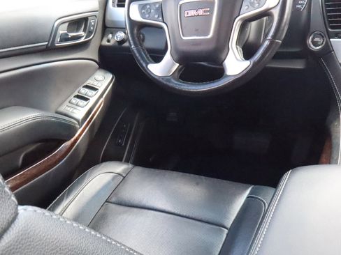 Used 2018 GMC Yukon SLT w/ Open Road Package AWD/4WD image 9