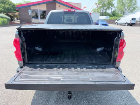 Used 2015 Toyota Tundra SR5 w/ TRD Off Road Package AWD/4WD image 10