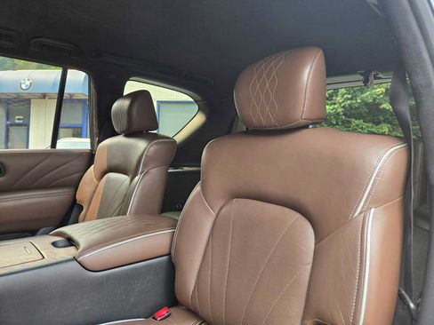 Used 2015 INFINITI QX80 4WD w/ Limited Package image 17
