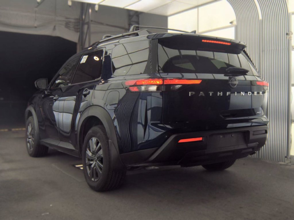 Certified 2025 Nissan Pathfinder SV AWD/4WD image 4