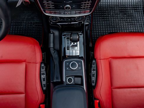 Used 2017 Mercedes-Benz G 550 image 26