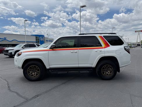 Used 2023 Toyota 4Runner 40th Anniversary SE AWD/4WD image 9