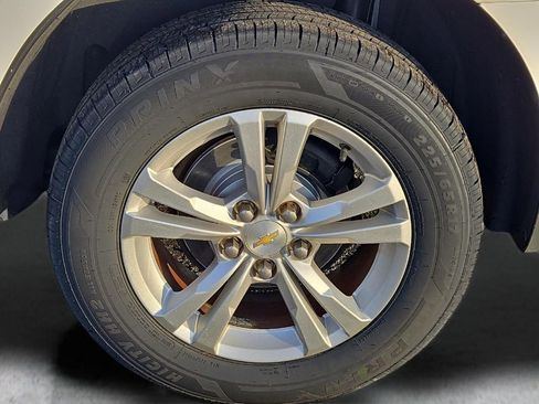 Used 2014 Chevrolet Equinox LS image 9