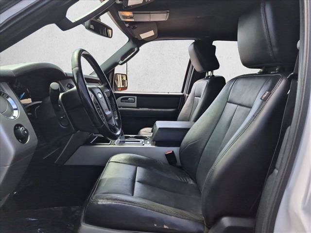 Used 2016 Ford Expedition Limited RWD image 16